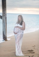 Maternity photoshoot Balboa beach California with Jake Shoots People